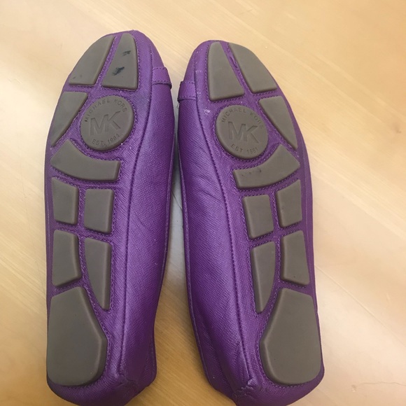 SOLD ON OFFERUP!! Michael Kors Ballerina Flats - Picture 2 of 3